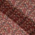 قماش جورجيت صناعي مطبوع عليه أوراق شجر حمراء صدئة مع تفاصيل زخارف خريفية، عرض 110 سم، صنع في الهند - D23325