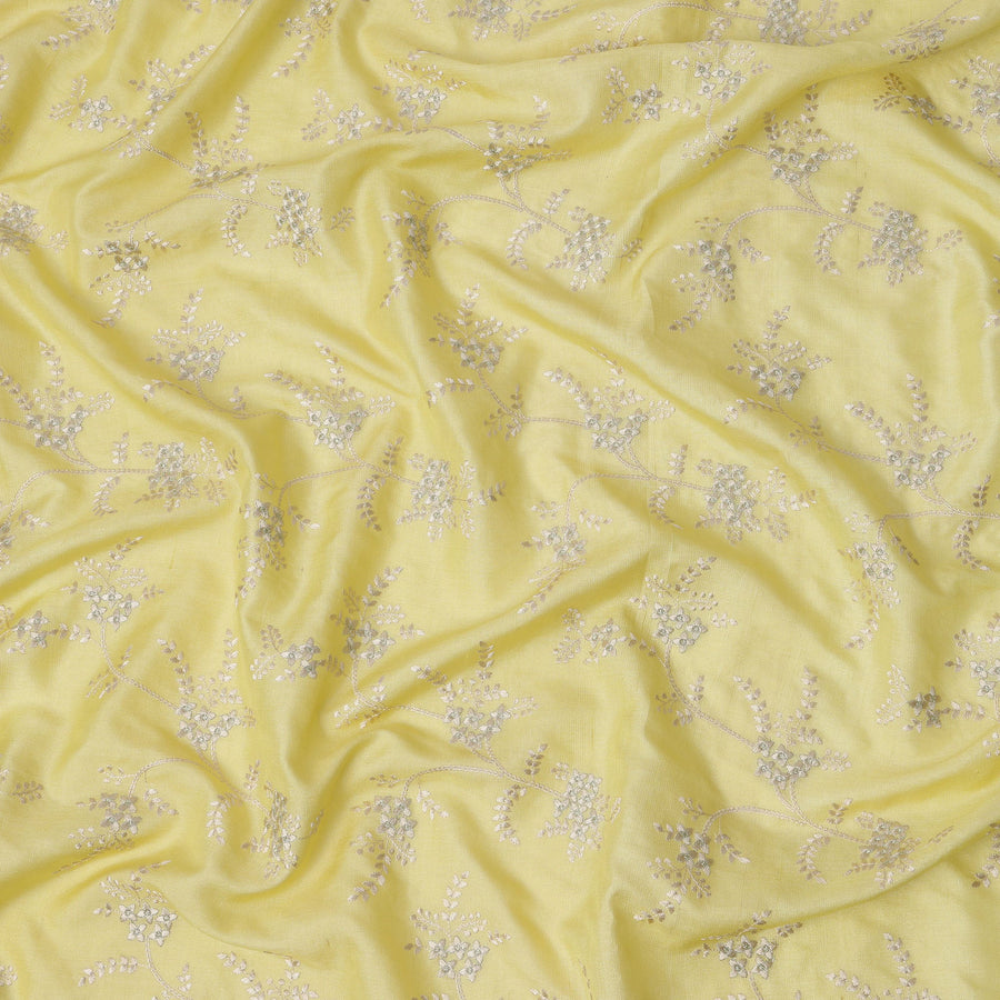 قماش حرير توسار مطرز بنقشة زهور صفراء بخيوط فضية، 110 سم، الهند - D23378