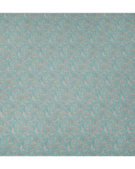 قماش كريب فيسكوز بنقشة بيزلي فيروزية، ملمس ناعم متدفق، عرض 110 سم، صنع في الهند - D23428
