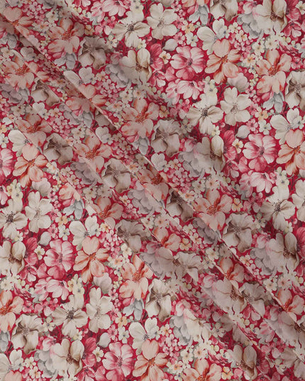 قماش كريب فيسكوز مطبوع عليه زهور باللون الأحمر القرمزي، بتصميم زهور مزخرفة بالكامل بدرجات اللون الخوخي والبيج، عرض 110 سم، صنع في الهند - D23432