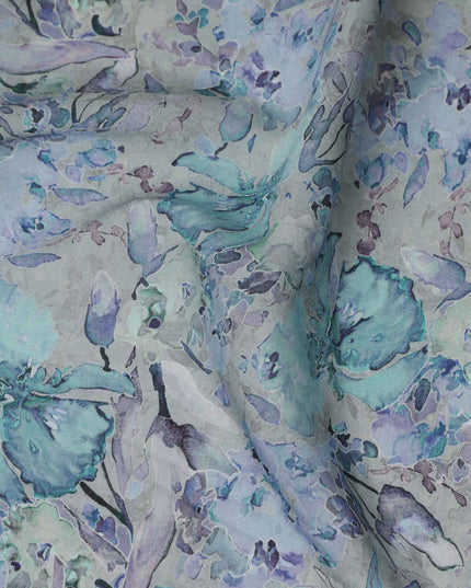 قماش كريب فيسكوز بطبعة رقمية بنقشة زهور زرقاء لافندر، 110 سم، الهند - D23468