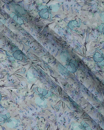 قماش كريب فيسكوز بطبعة رقمية بنقشة زهور زرقاء لافندر، 110 سم، الهند - D23468