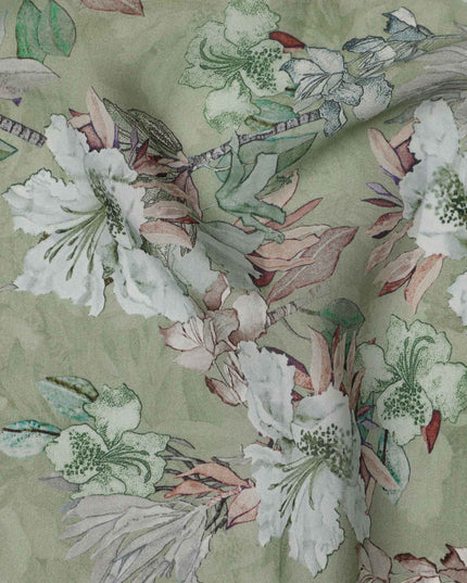 قماش كريب فيسكوز مطبوع يدويًا بنقشة زهور باللون الأخضر الباستيل والأبيض، 110 سم، الهند - D23470