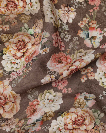قماش كريب فيسكوز بطبعة زهور متعددة الألوان بلون القهوة والخوخ، 110 سم، الهند - D23477
