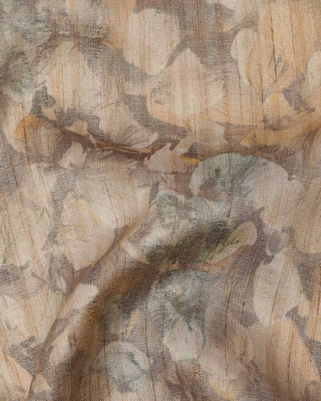 قماش كريب فيسكوز بطبعة أوراق تجريدية بلون بني رمادي وزيتوني، بتصميم رقمي ناعم، عرض 110 سم، صنع في الهند - D23754