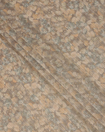 قماش كريب فيسكوز بطبعة أوراق تجريدية بلون بني رمادي وزيتوني، بتصميم رقمي ناعم، عرض 110 سم، صنع في الهند - D23754