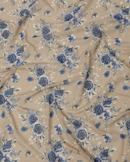 قاعدة بيج مع قماش قطني فوال مطبوع عليه زهور وردية زرقاء وبيضاء، بنمط باقة كلاسيكية، عرض 110 سم، صنع في الهند - D23793