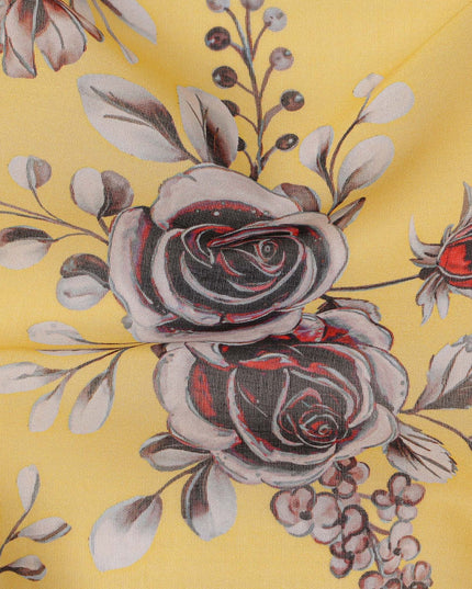 قماش فوال قطني بقاعدة صفراء زاهية مع نقش زهور وردية حمراء ورمادية، بنمط باقة كلاسيكي، عرض 110 سم، صنع في الهند - D23794