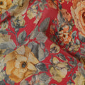 قماش كريب صناعي أحمر غني مع طباعة زهور ذهبية، عرض 110 سم -D19134