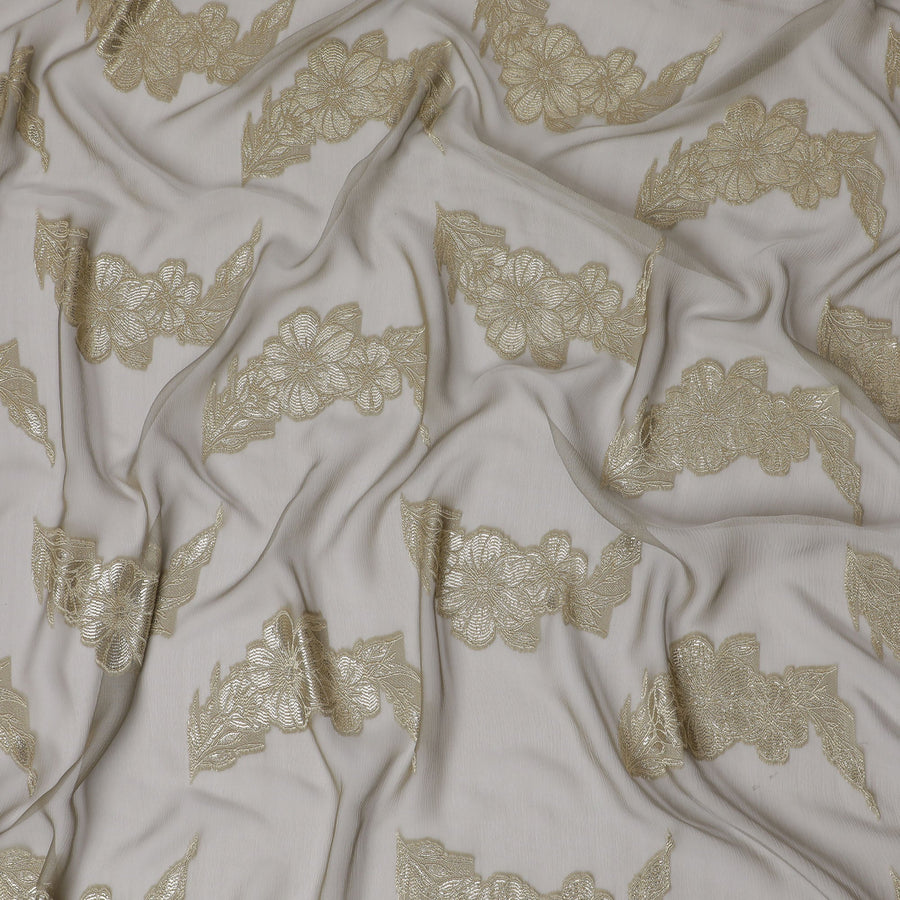 قماش شيفون حرير فرنسي عاجي (فرنساوي) مع تصميم زهور لوركس ذهبي معدني، عرض 110 سم -D19734