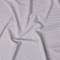 قماش قميص مخطط باللونين الرمادي والأبيض مصنوع من القطن بنسبة 100%، عرض 150 سم، صنع في إيطاليا - D20471