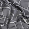 قماش شيفون حرير فرنسي أسود بتصميم لوريكس فضي معدني، عرض 110 سم - D21669