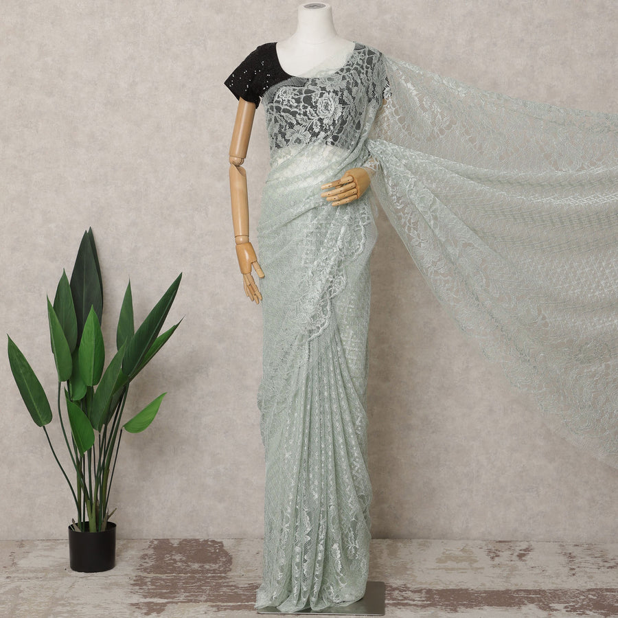 ساري فرنسي فاخر باللون الأخضر الباستيل من الدانتيل المعدني - 5.5 متر، تصميم أنيق - D21869