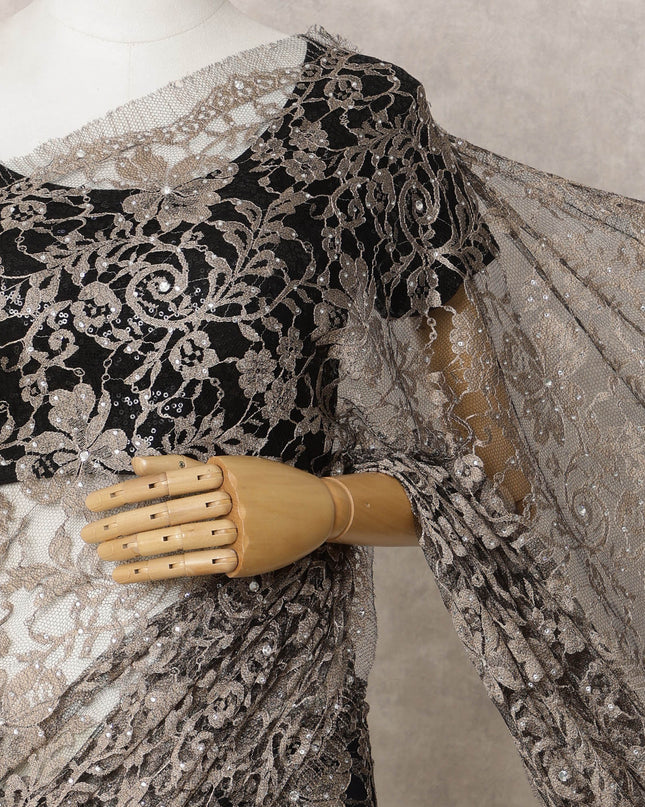 ساري فرنسي فاخر من الدانتيل بلونين برونزي وأسود مع زخارف حجرية - 5.5 متر - D21873