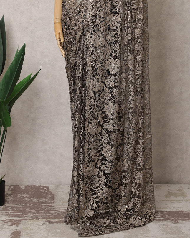 ساري فرنسي فاخر من الدانتيل بلونين برونزي وأسود مع زخارف حجرية - 5.5 متر - D21873