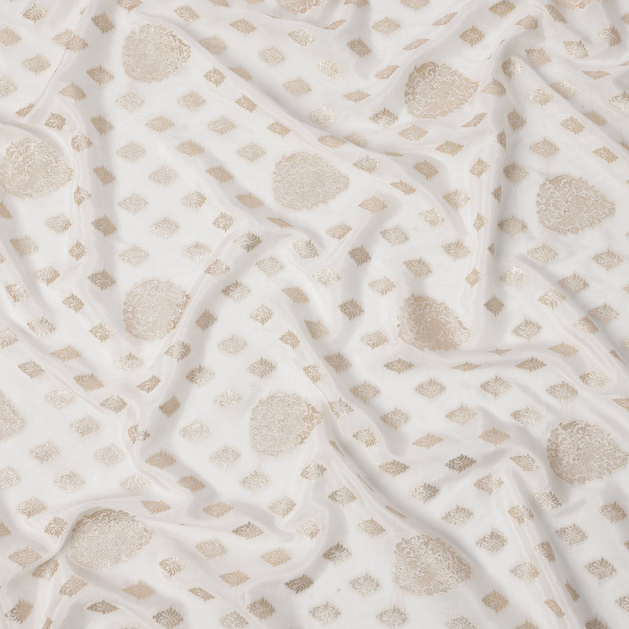 White and Gold Synthetic Brocade Fabric – 110 cm Width, Elegant & Luxurious-D21902
