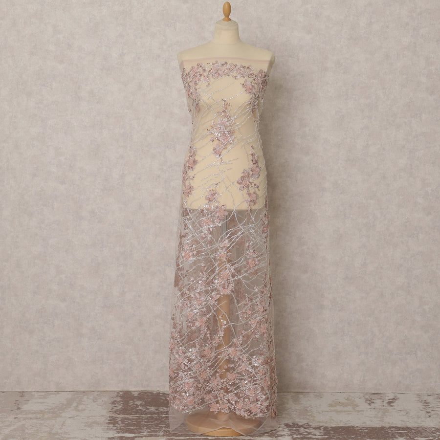 قماش تول نايلون مطرز بالترتر من داستي روز - عرض 135 سم، 3.5 متر، صنع في تايوان - D22342