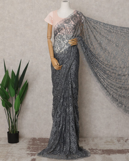 ساري فرنسي فاخر بلون رمادي فحمي من قماش شانتيلي ثنائي اللون مع تطريز حجري - طول 5.5 متر وعرض 110 سم - مستورد من فرنسا - D22948