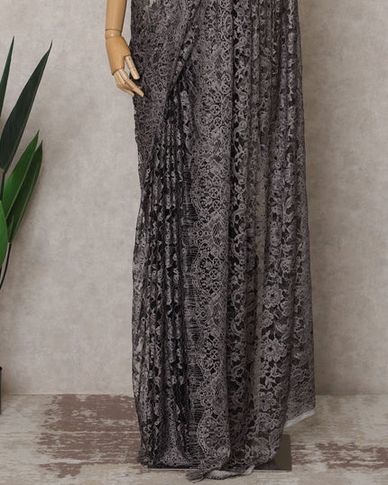 ساري فرنسي فاخر بلون بنفسجي دخاني من قماش شانتيلي ثنائي اللون مع تطريز حجري - طول 5.5 متر وعرض 110 سم - مستورد من فرنسا - D22951