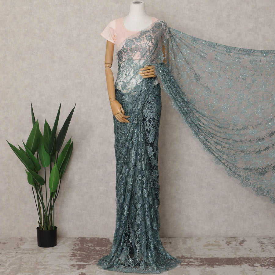 ساري فرنسي فاخر باللون الرمادي المخضر، من قماش شانتيلي ثنائي اللون، مع تطريز حجري - طول 5.5 متر وعرض 110 سم - مستورد من فرنسا - D22952