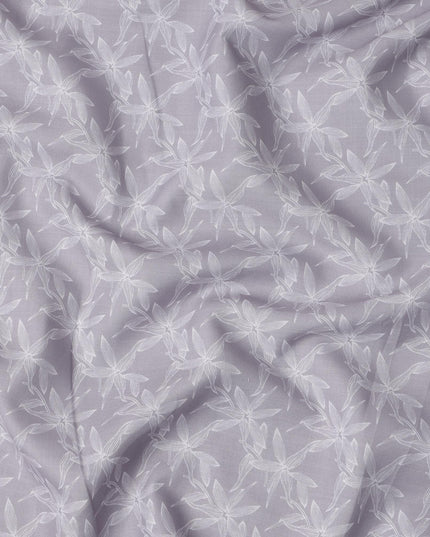 قماش كتان مخلوط بطبعة أوراق الشجر باللون الرمادي اللافندر، بتصميم نباتي أبيض رقيق، عرض 140 سم، صنع في الهند - D23223