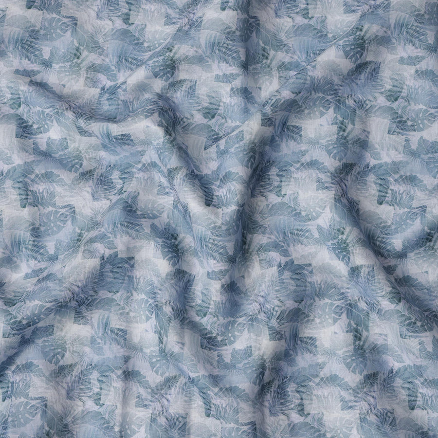 قماش كتان مخلوط بطبعة أوراق استوائية باللون الأزرق الفولاذي، تصميم متعدد الطبقات من نبات المونستيرا والنخيل بدرجات اللون الأزرق المائي والكحلي، عرض 140 سم، صنع في الهند - D23242