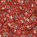 قماش كريب حريري بطبعة زهور نباتية بقاعدة حمراء صدئة مع أزهار متعددة الألوان، ملمس ناعم، عرض 110 سم، صنع في الهند - D23350