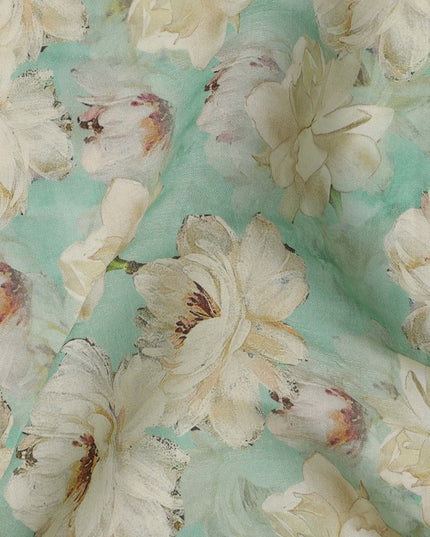 قماش كريب فيسكوز مطبوع عليه زهور باللون الأخضر المائي الكريمي الكبير مع تفاصيل بتلات ناعمة، عرض 110 سم، صنع في الهند - D23398
