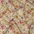 قماش كريب فيسكوز مطبوع عليه زهور متعدد الألوان، بيج دافئ، بمظهر مرسوم يدويًا، عرض 110 سم، صنع في الهند - D23402