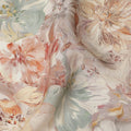 قماش كريب فيسكوز مطبوع عليه زهور بلون الخوخ والليلك البيج مع تأثير ضربات الفرشاة، عرض 110 سم، صنع في الهند - D23408
