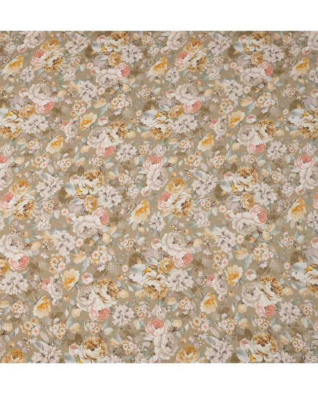قماش كريب فيسكوز بنقشة زهور عتيقة متعدد الألوان بلون بني رمادي فاتح مع تفاصيل باستيل ناعمة، عرض 110 سم، صنع في الهند - D23412