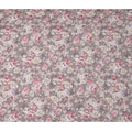 قماش كريب فيسكوز مطبوع عليه زهور وردية أرجوانية باهتة وأرجوانية مع زخارف ورود عتيقة، عرض 110 سم، صنع في الهند - D23413