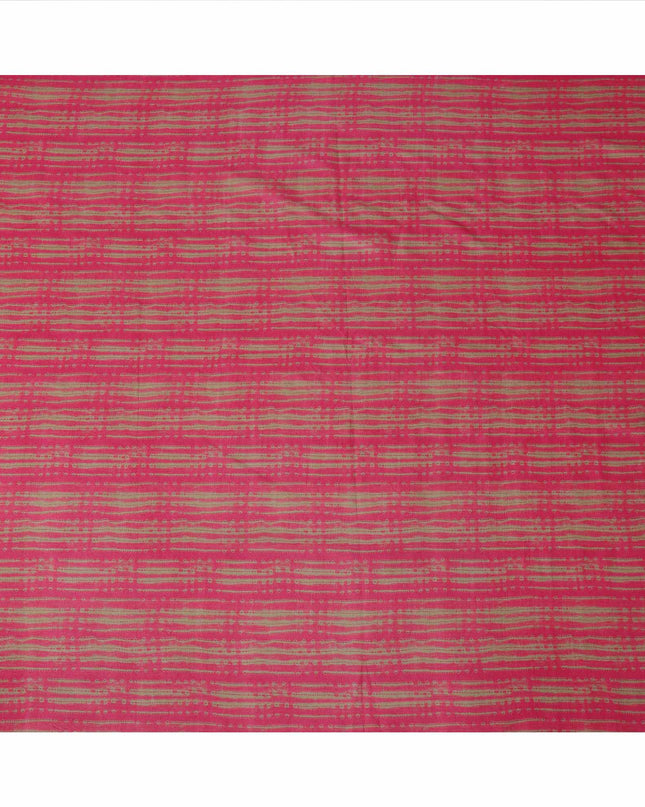 قماش كريب فيسكوز مطبوع بخطوط قبلية تجريدية باللونين الوردي الفاتح والبيج، عرض 110 سم، صنع في الهند - D23578