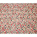 قماش كريب فيسكوز بطبعة زهور نباتية باللونين البيج والأحمر والأزرق، عرض 110 سم، صنع في الهند - D23585