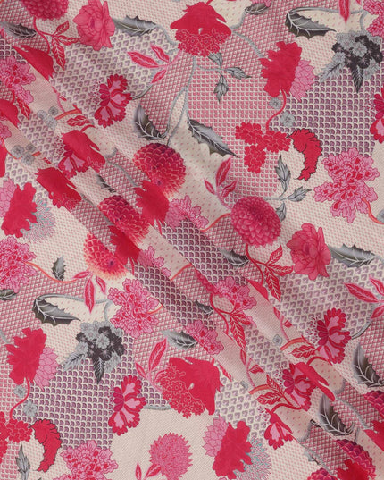 قماش كريب فيسكوز بطبعة زهور رقمية باللونين البيج والوردي، عرض 110 سم، صنع في الهند - D23589