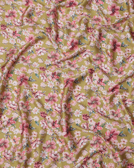 قماش فيسكوز مطبوع عليه زهور بلون الخردل مع أزهار وردية وبيضاء، 110 سم، الهند - D23848