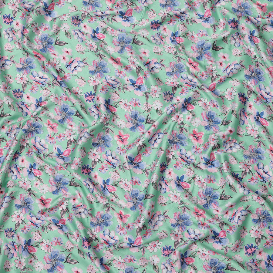 قماش فيسكوز أساسي بلون أخضر نعناعي مع طباعة زهور متعددة الألوان بدرجات اللون الوردي والأزرق والأبيض، 110 سم، الهند - D23849