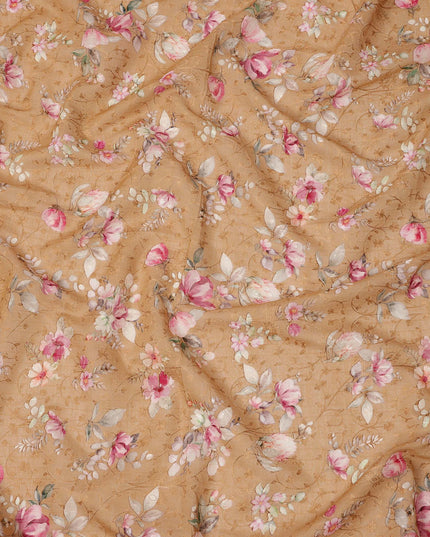 قماش فوال قطني بني كراميل مع طباعة زهور مائية ناعمة وتطريز بخيوط معقدة، 110 سم، الهند - D23855