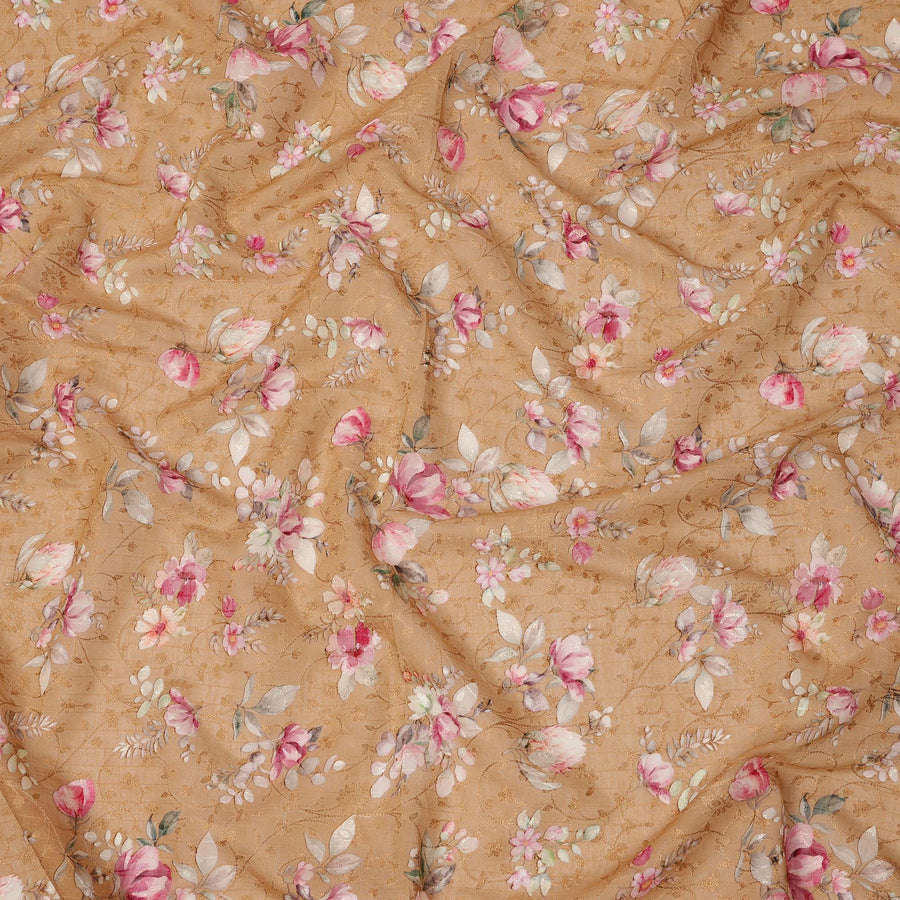 قماش فوال قطني بني كراميل مع طباعة زهور مائية ناعمة وتطريز بخيوط معقدة، 110 سم، الهند - D23855
