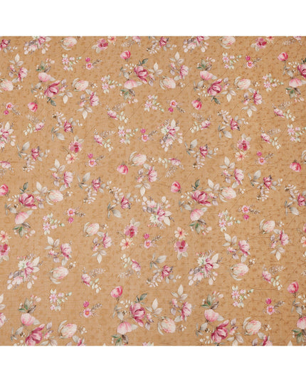 قماش فوال قطني بني كراميل مع طباعة زهور مائية ناعمة وتطريز بخيوط معقدة، 110 سم، الهند - D23855