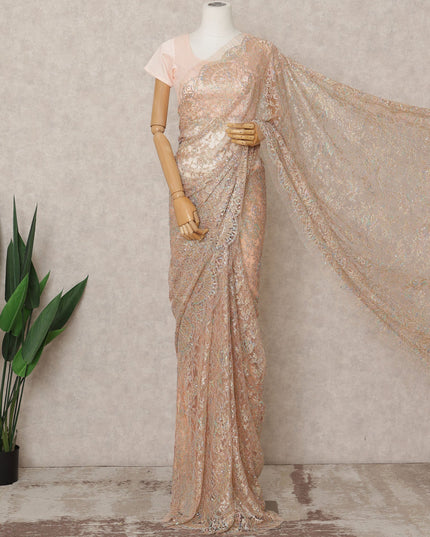 ساري شانتيلي معدني فاخر بلون الخوخ اللامع مع تطريز حجري، طوله 5.5 متر، عرضه 110 سم، صنع في فرنسا - D23882