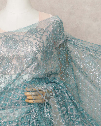 ساري شانتيلي معدني فاخر باللون الأزرق البحري مع تطريز حجري، طوله 5.5 متر، عرضه 110 سم، صنع في فرنسا - D23884