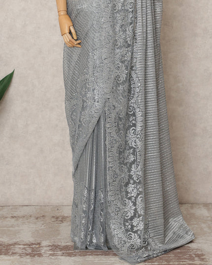 ساري شانتيلي معدني فاخر باللون الرمادي الفضي مع تطريز حجري، طوله 5.5 متر، عرضه 110 سم، صنع في فرنسا - D23887