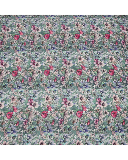 قماش كريب حريري خالص بطبعة زهور وفراشات متعددة الألوان، قاعدة خضراء باهتة، عرض 110 سم، صنع في الهند - D24024