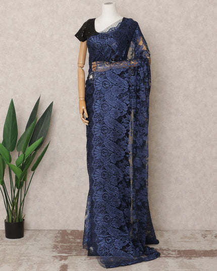 قماش ساري شانتيلي فرنسي فاخر باللون الأزرق الداكن، بطول ٥.٥ متر تقريبًا، وعرض ١١٠ سم، صنع في فرنسا - D24082