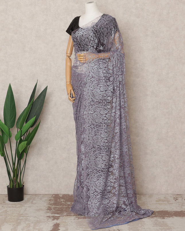 قماش ساري شانتيلي فرنسي فاخر بلون لافندر، بطول ٥.٥ متر تقريبًا، وعرض ١١٠ سم، صنع في فرنسا - D24090