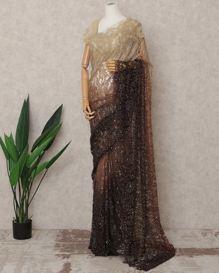 ساري فرنسي فاخر من الدانتيل الشانتيلي باللون البني إلى الأسود مع تطريز حجري، بطول 5.5 متر، وعرض 110 سم، صنع في فرنسا - D24286