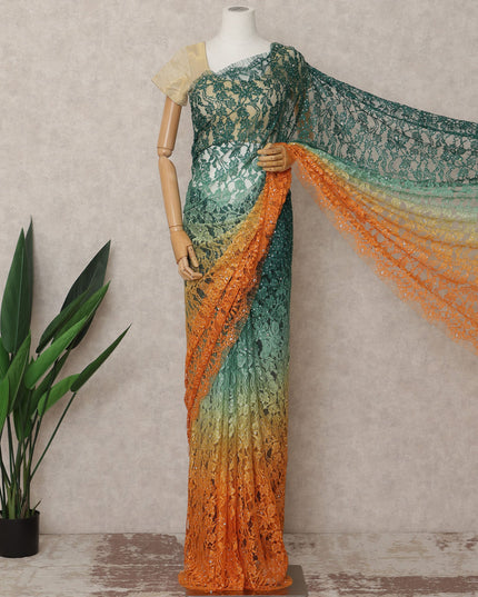 ساري فرنسي فاخر من الدانتيل الشانتيلي باللون الأخضر إلى البرتقالي مع تطريز حجري، بطول 5.5 متر، وعرض 110 سم، صنع في فرنسا - D24288