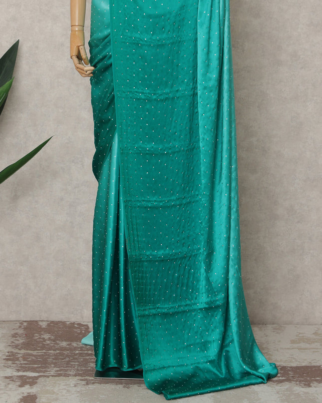 ساري حرير ساتان فاخر بألوان مائية إلى زرقاء مخضرة مع تطريز حجري، طول 5.5 متر، عرض 110 سم، صنع في كوريا الجنوبية - D24290