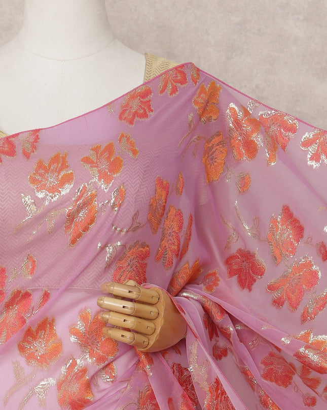 ساري شيفون حريري فاخر باللون الوردي الخزامي مع نسيج زهور لوركس معدني، طول 5.5 متر، عرض 110 سم، صنع في كوريا الجنوبية - D24309